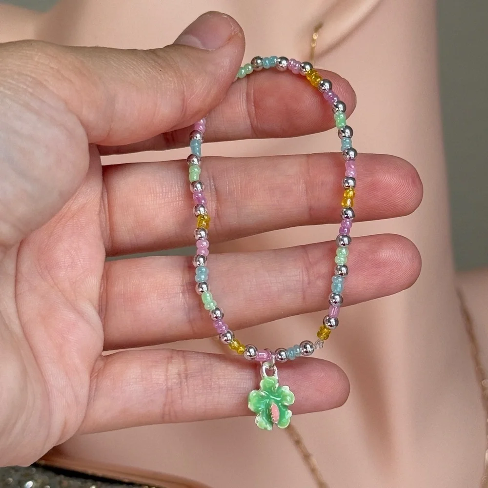 ⚜️💕 Pastel Beaded Kid’s Bracelet with Clover Charm ☘️💎💫